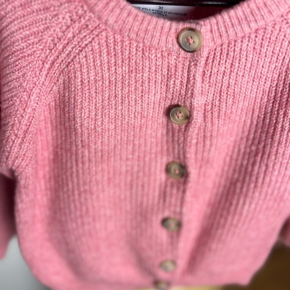 Old Navy girls pink sweater cardigan size 3T - Picture 2 of 5